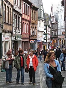 Marburg 2007 (Bild: Spaziergang in der Altstadt)